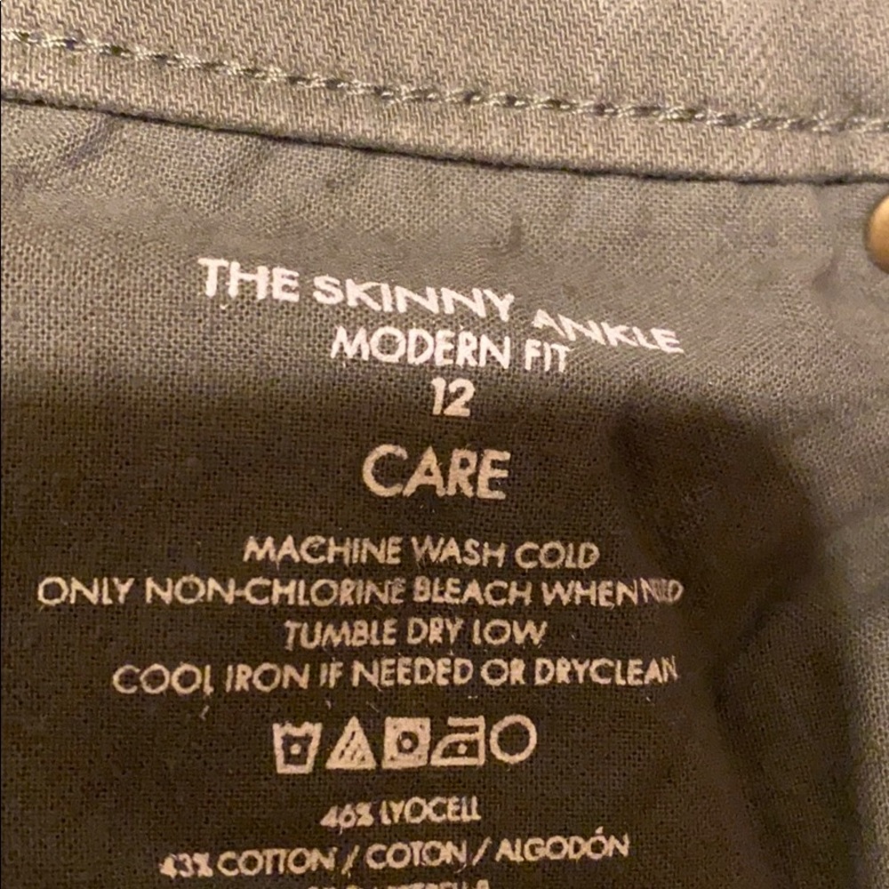 Gently used Ann Taylor skinny jeans